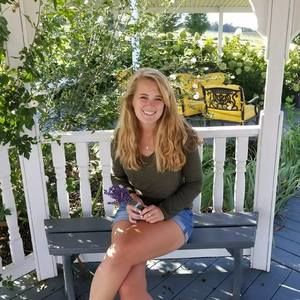 Meet your Posher, Erin